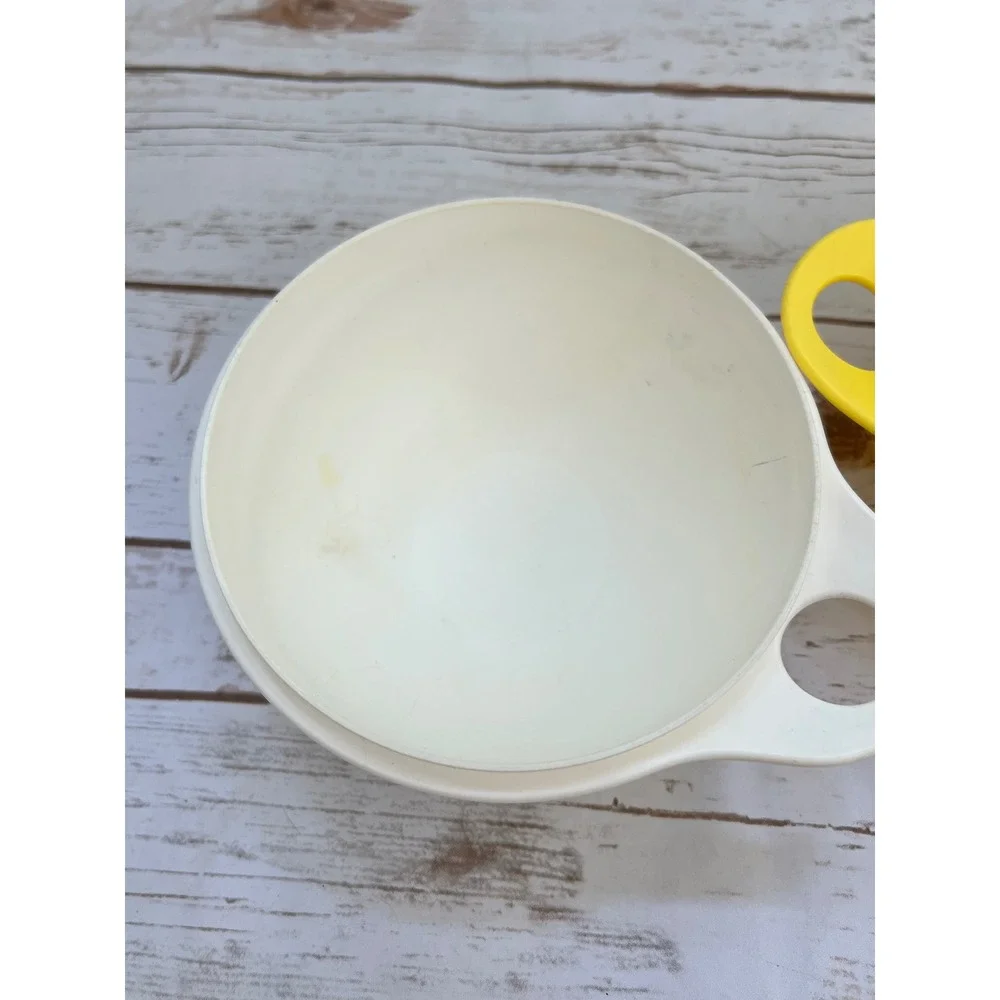 Tupperware vintage manufacture